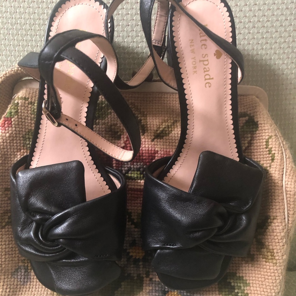 Kate Spade ankle strap shoe. - Picture 2 of 6